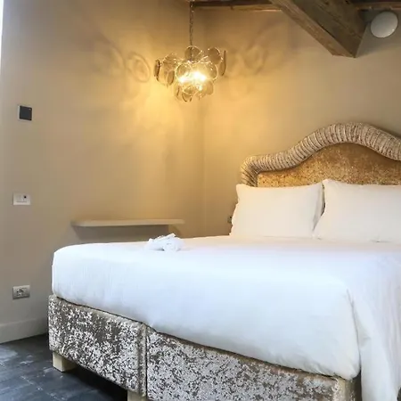 Numa Palazzo San Niccolo Apartahotel